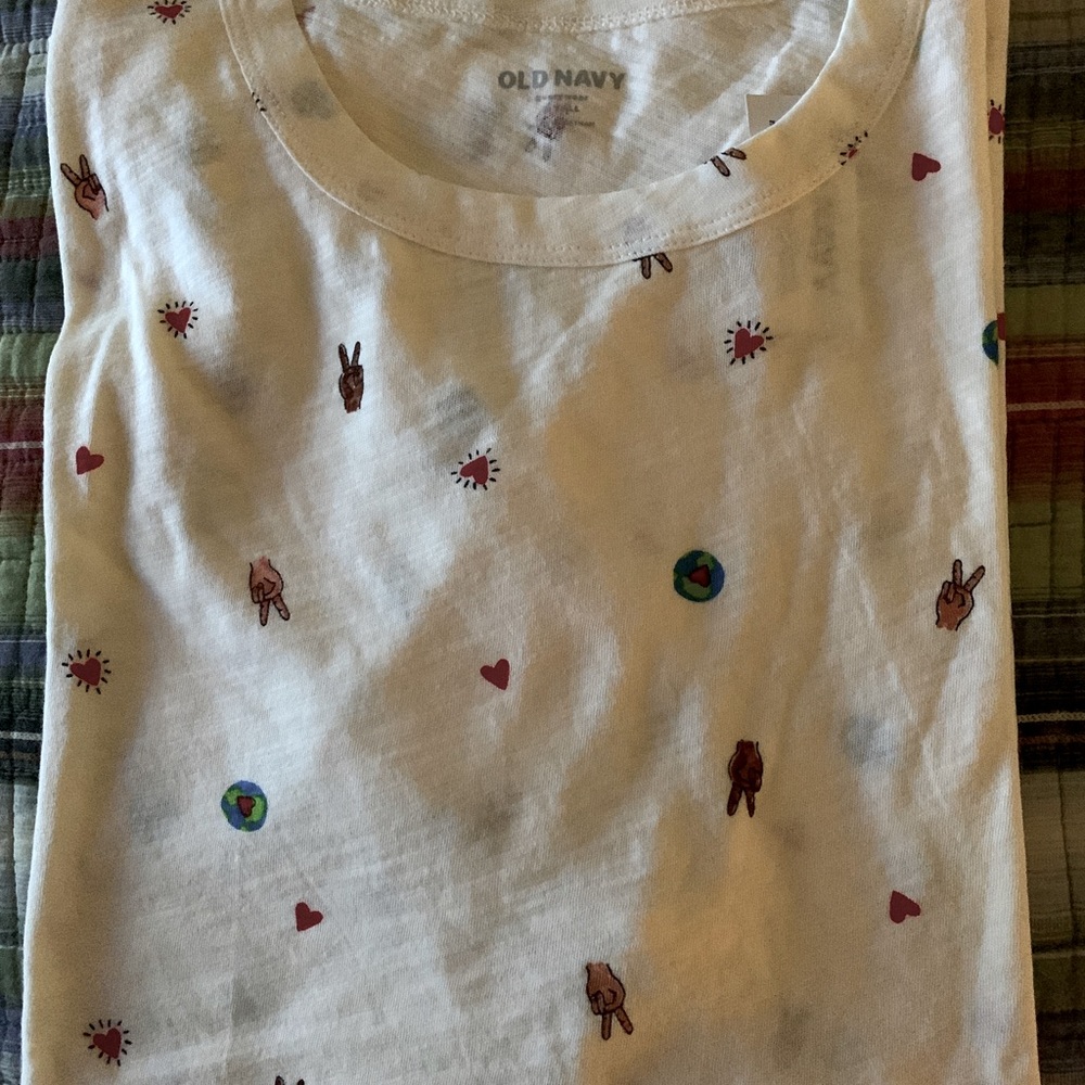 Every wear ✌️ peace graphic crew neck T shirt size medium